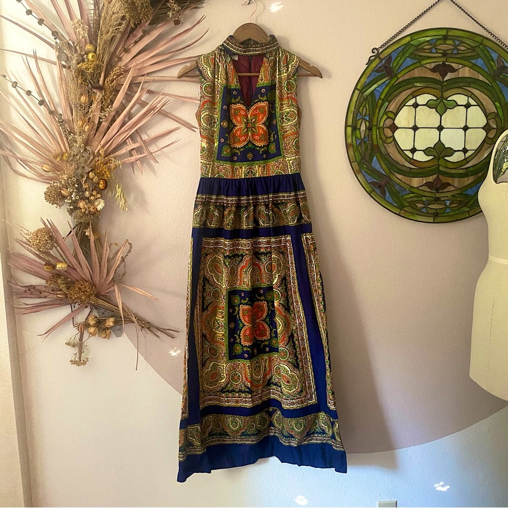 Vintage 1970s statement Maxi/Midi dress